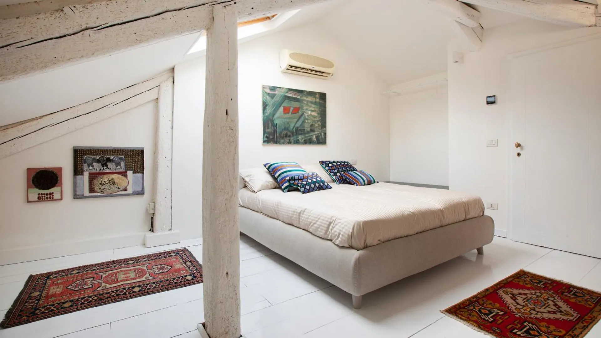 Gorgeous Suite San Polo Apartment Venice