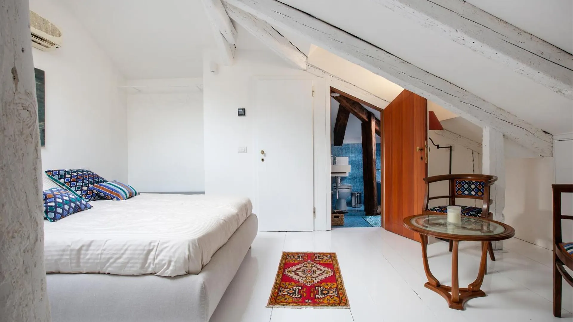 Gorgeous Suite San Polo Apartment Venice 0*,  Italy